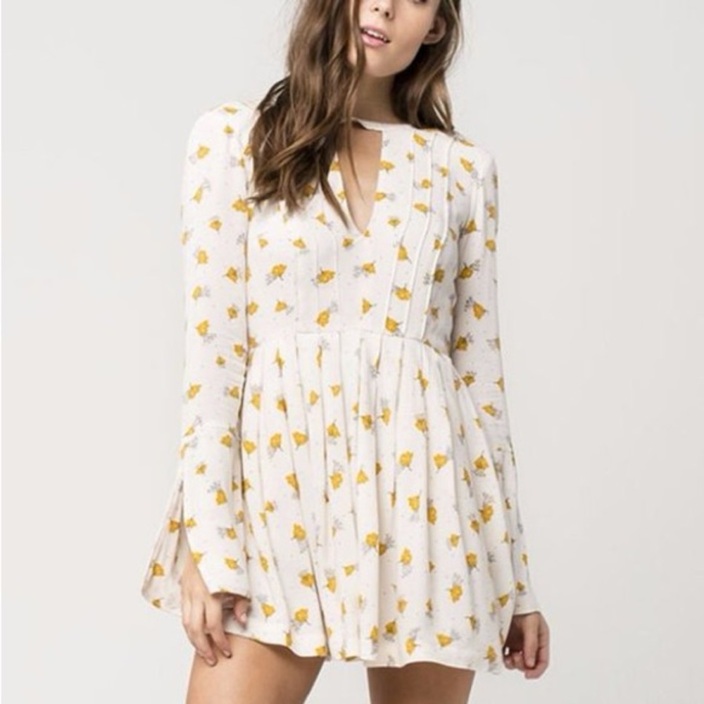 Free People | Tegan floral V Neck Mini Dress w/pockets Sz 6